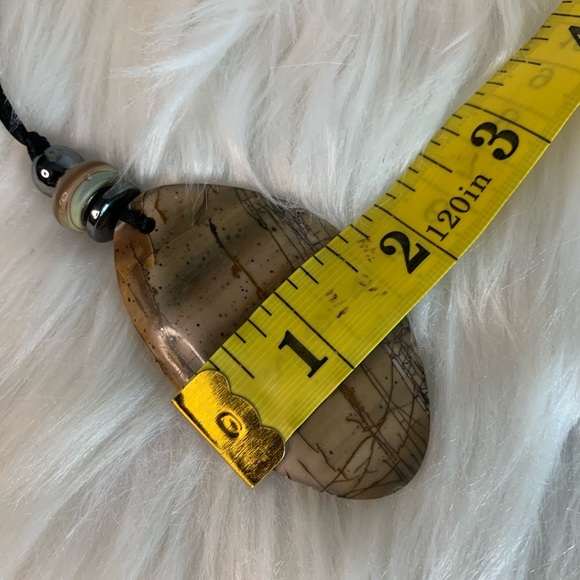 Elegant Jasper Leaf Pendant Necklace - Picture 2 of 6
